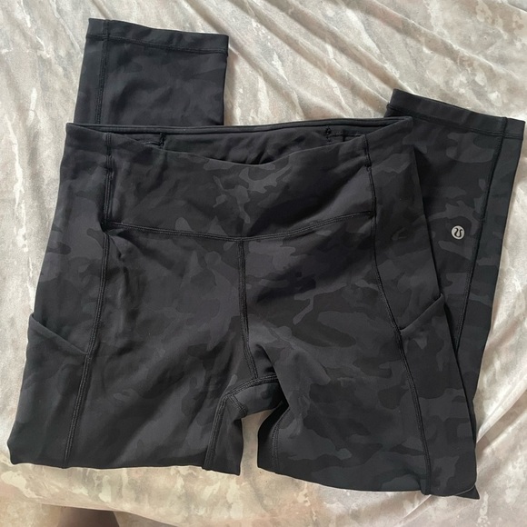 Lululemon Speed Up Crop *21" - Picture 3 of 6